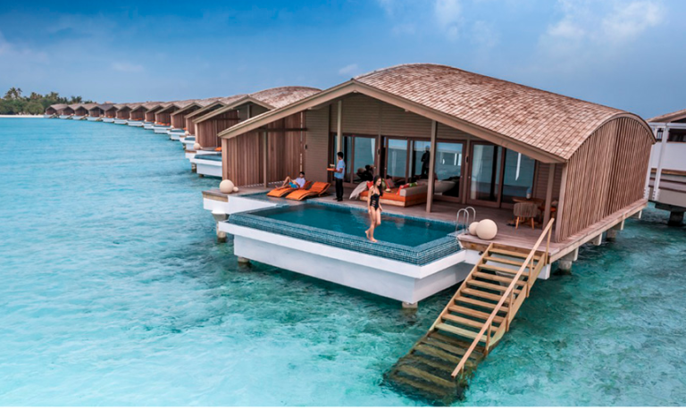 Check Out the World's First 100% Solar-Powered Luxury Resort